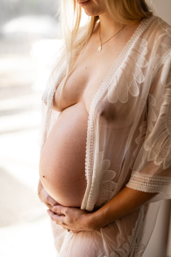 photographie grossesse femme enceinte dans le Var à Draguignan