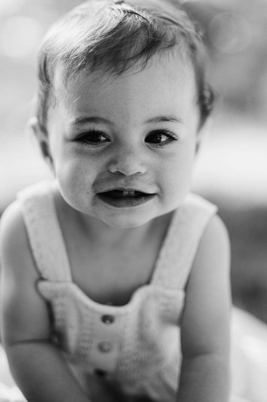 photographe bébé famille dans le Var à Draguignan, naturel et lifestyle, douceur et poésie